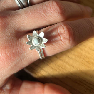 Saturday, April 11th | 1:00PM-4:00PM | Bezel Set Flower Ring